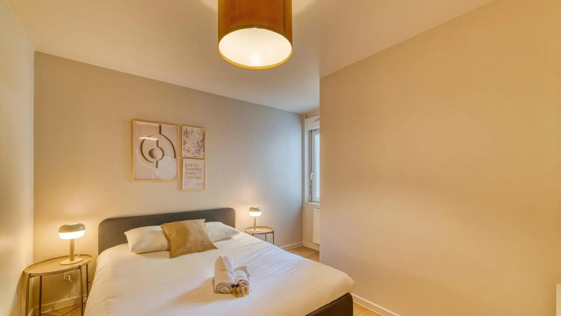 L'Harmonie - Beau Rdj 2 Pers - Tram T5 Apartment Bron