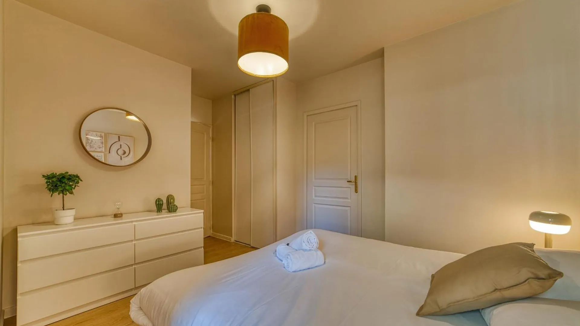 L'Harmonie - Beau Rdj 2 Pers - Tram T5 Apartment Bron